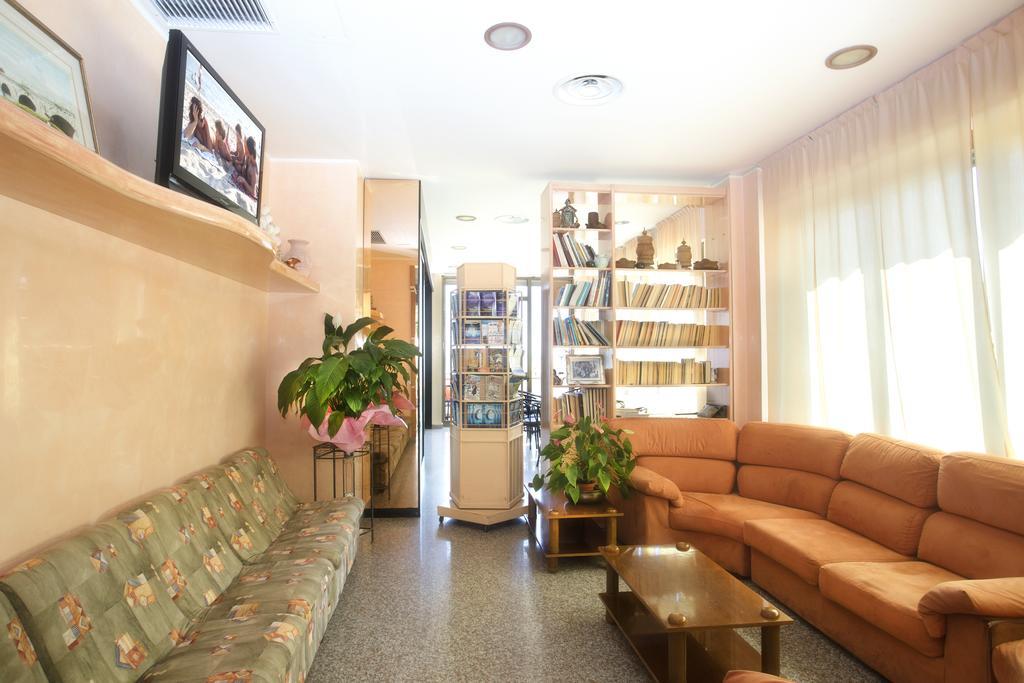 Hotel USA Rimini Buitenkant foto