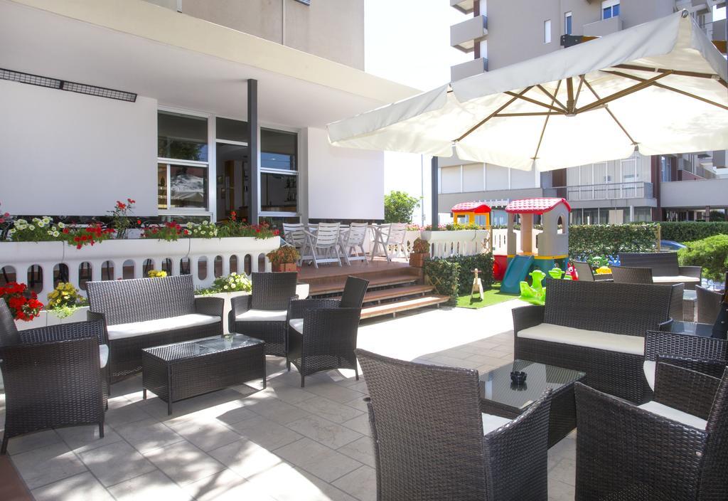 Hotel USA Rimini Buitenkant foto